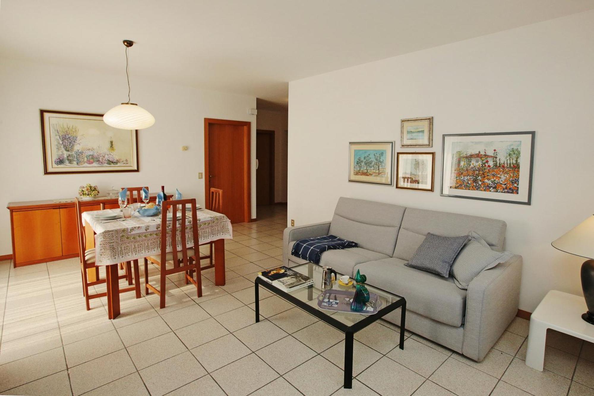 Appartamento Emma - Happy Rentals Riva del Garda Bagian luar foto